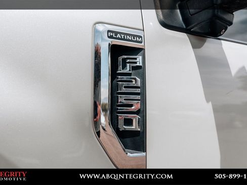 Used 2018 Ford F250 Platinum w/ Platinum Ultimate Package AWD/4WD image 14