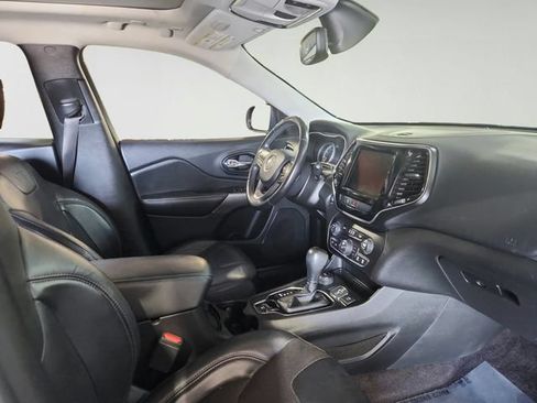 Used 2019 Jeep Cherokee Limited AWD/4WD image 23