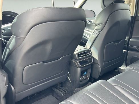 Certified 2024 Genesis GV80 2.5T AWD/4WD image 17