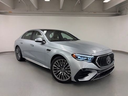Used 2025 Mercedes-Benz E 53 AMG e 4MATIC Sedan image 3