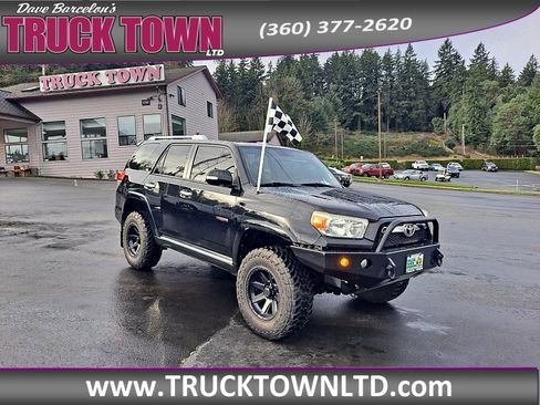 Used 2010 Toyota 4Runner SR5 image 1