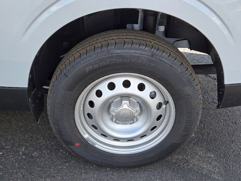 New 2026 Ford Maverick XL image 7