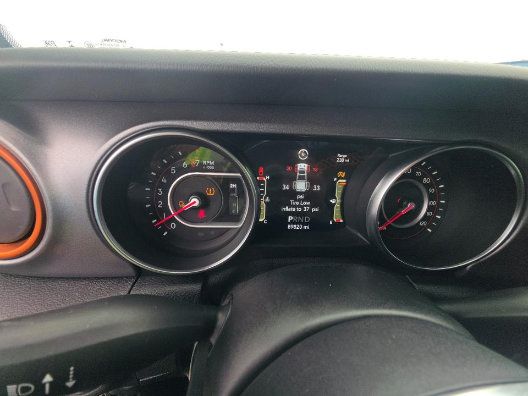 Used 2020 Jeep Gladiator Mojave AWD/4WD image 7