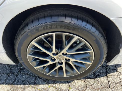 Used 2017 Lexus ES 350 w/ Luxury Package image 16