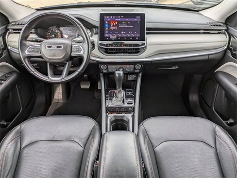 Used 2022 Jeep Compass Limited image 16