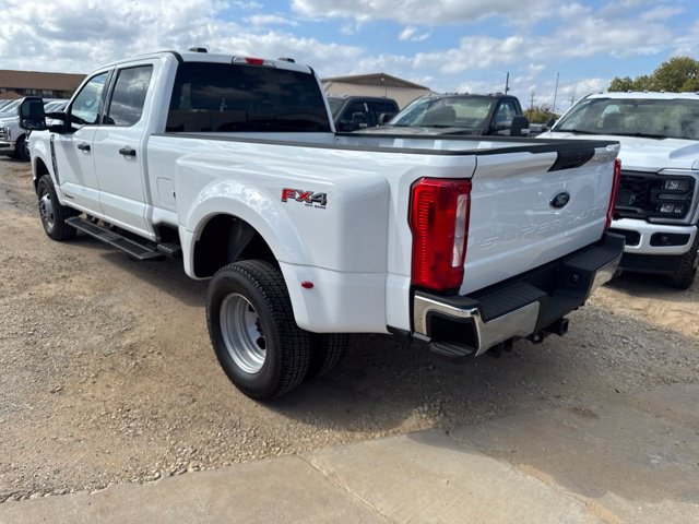 Used 2025 Ford F350 XLT w/ FX4 Off-Road Package AWD/4WD image 4