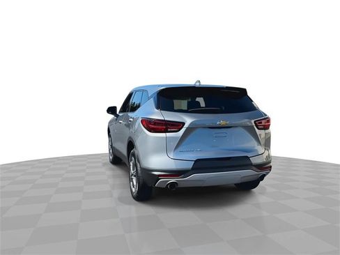 Certified 2025 Chevrolet Blazer LT image 7
