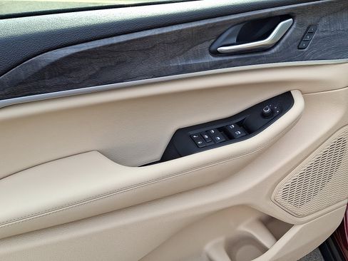 Certified 2025 Jeep Grand Cherokee L Limited image 12