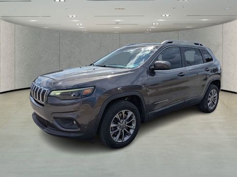 Used 2019 Jeep Cherokee Latitude Plus image 7