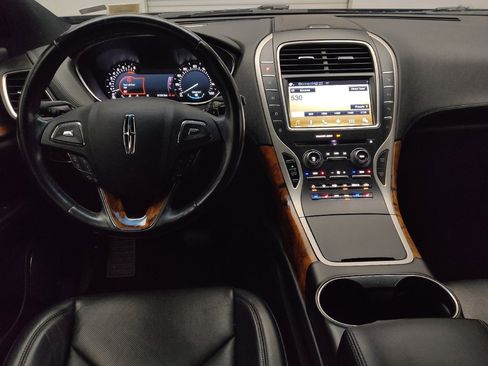 Used 2016 Lincoln MKX Reserve w/ Technology Package AWD/4WD image 22