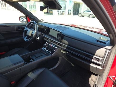 Used 2025 Hyundai Santa Fe Calligraphy AWD/4WD image 34