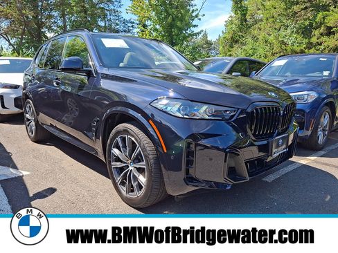 Certified 2025 BMW X5 xDrive40i w/ M Sport Package AWD/4WD image 1