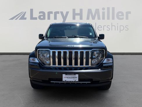 Used 2012 Jeep Liberty Limited Jet w/ Comfort/Convenience Group AWD/4WD image 9