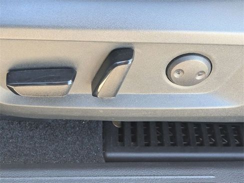 Used 2023 Nissan Rogue SL w/ SL Premium Package image 15