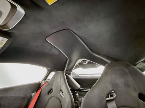 Used 2020 McLaren 620R RWD image 42
