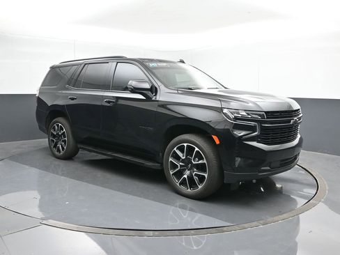 Used 2024 Chevrolet Tahoe RST w/ Sport Performance Package image 7