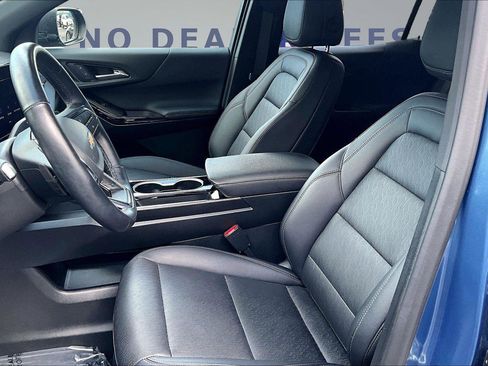 Used 2025 Chevrolet Equinox LT w/ Convenience Package II FWD image 21