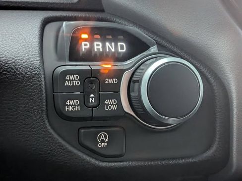 New 2025 RAM 1500 Big Horn AWD/4WD image 17