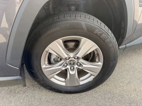Used 2023 Toyota RAV4 XLE AWD/4WD image 26