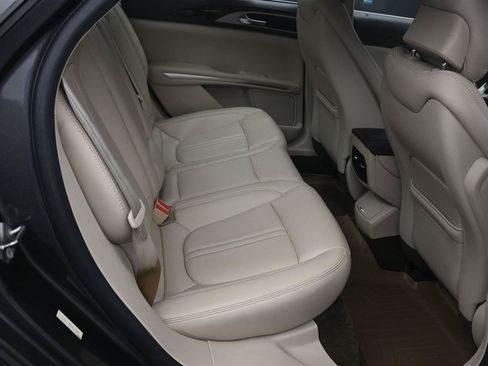 Used 2016 Lincoln MKZ AWD image 10