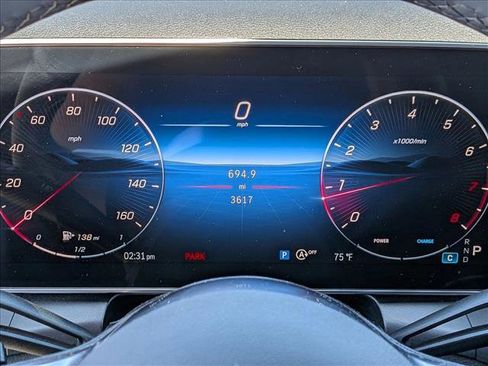 Used 2026 Mercedes-Benz GLC 300 4MATIC image 11