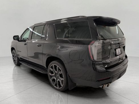 Used 2025 Chevrolet Suburban RST w/ RST Capability Package AWD/4WD image 20