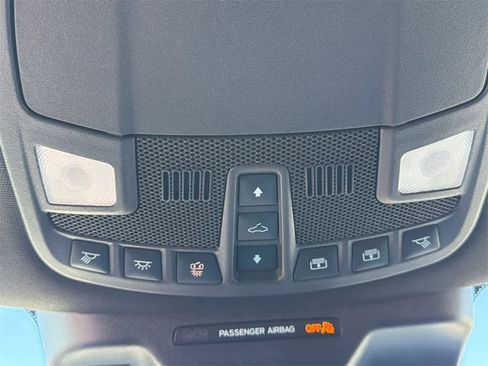 Used 2023 Ford Expedition Limited image 33