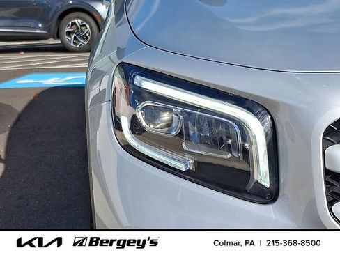 Used 2020 Mercedes-Benz GLB 250 4MATIC image 11