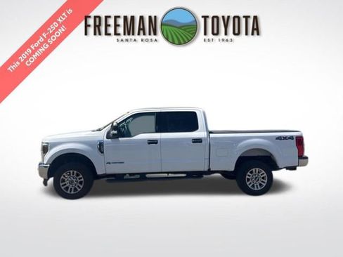 Used 2019 Ford F250 XLT AWD/4WD image 1