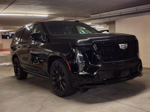 New 2026 Cadillac Escalade V AWD/4WD image 3