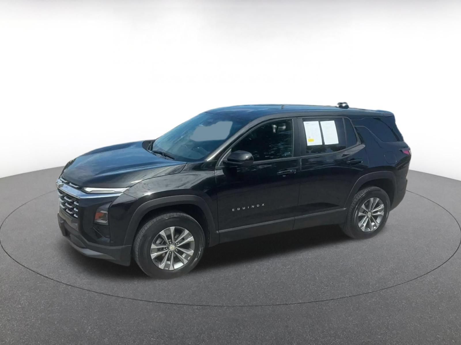 Used 2025 Chevrolet Equinox LT FWD image 7