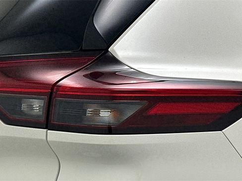 Certified 2023 Nissan Rogue Platinum w/ Platinum Premium Package image 23