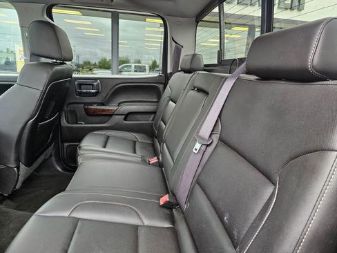 Used 2015 GMC Sierra 2500 SLT w/ Duramax Plus Package AWD/4WD image 14