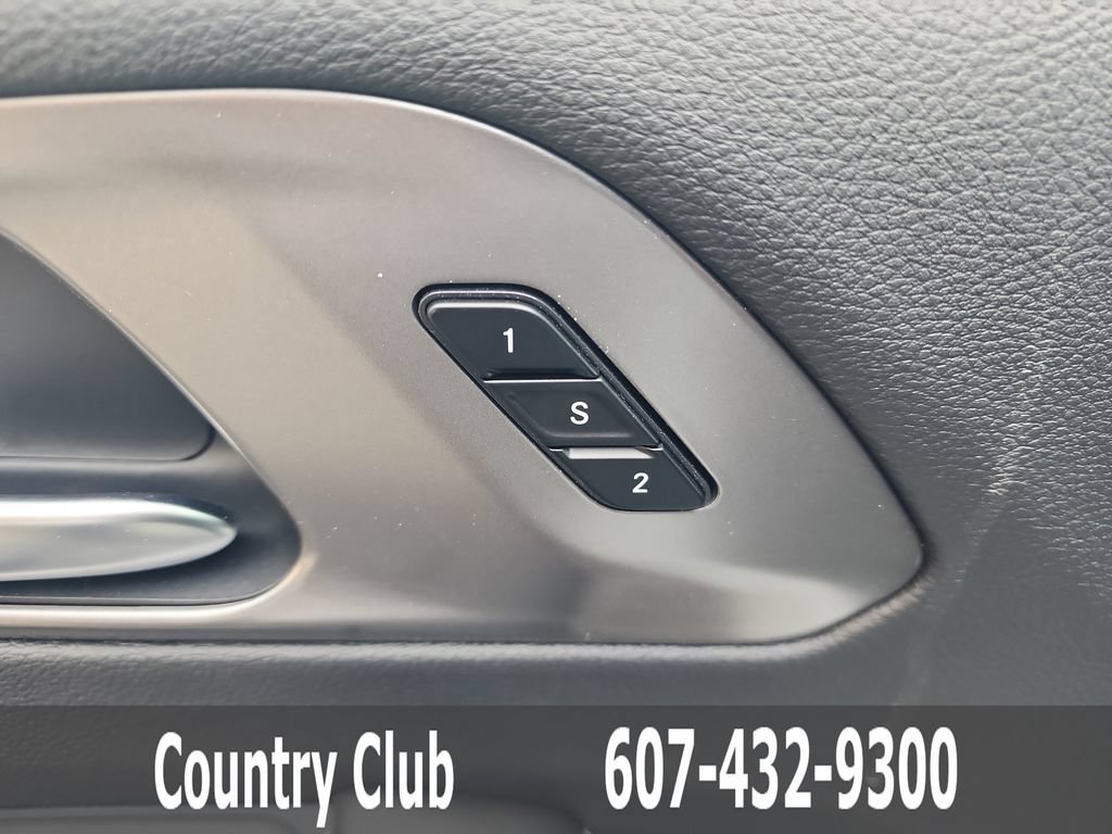 New 2026 Chrysler Pacifica Select w/ S Appearance Package FWD image 12
