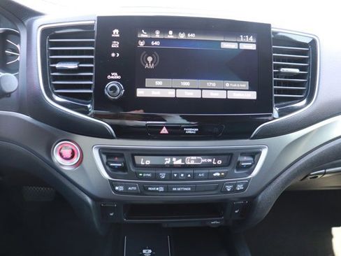 Certified 2024 Honda Passport EX-L image 16