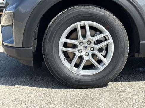 New 2026 Ford Explorer Active w/ Active Comfort Package RWD image 10