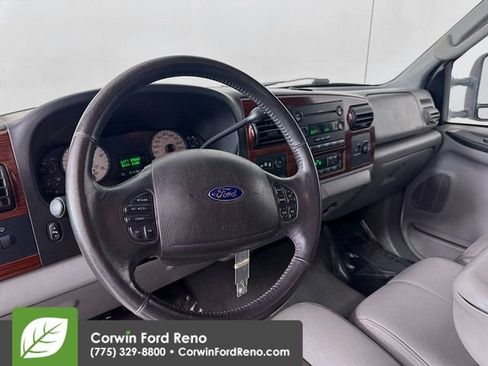 Used 2006 Ford F250 Lariat AWD/4WD image 9