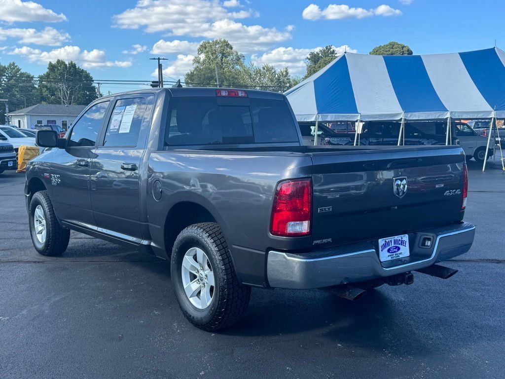 Used 2019 RAM 1500 Classic SLT w/ Luxury Group AWD/4WD image 26