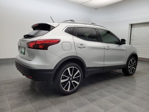 Used 2017 Nissan Rogue Sport SL image 10