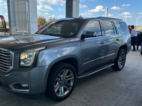 Used 2018 GMC Yukon SLT w/ Premium Edition RWD image 1