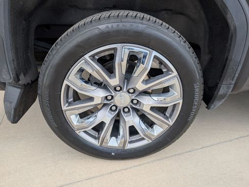 Used 2025 GMC Sierra 1500 Denali AWD/4WD image 13