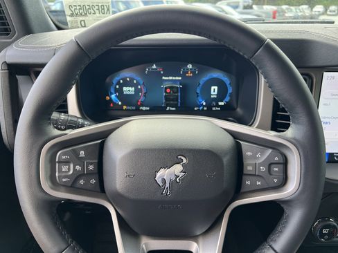 New 2025 Ford Bronco Outer Banks image 16