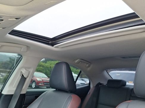 Used 2020 Lexus IS 300 w/ Premium Package RWD image 17