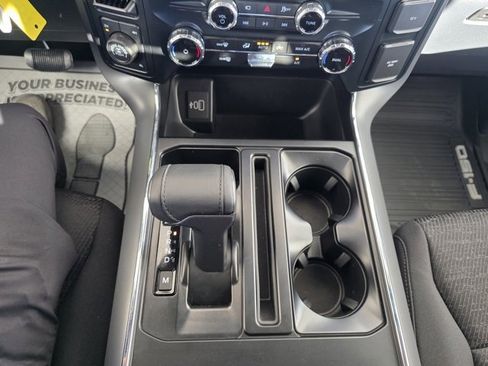 Used 2025 Ford F150 XLT w/ Equipment Group 301A Standard image 21