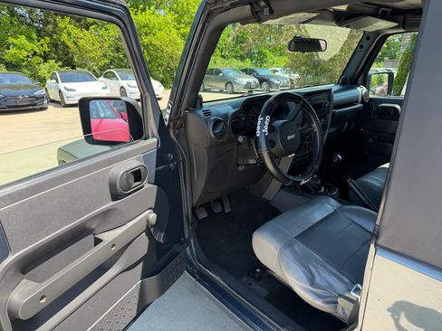 Used 2008 Jeep Wrangler X image 11