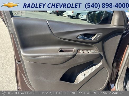 Used 2020 Chevrolet Equinox Premier image 9