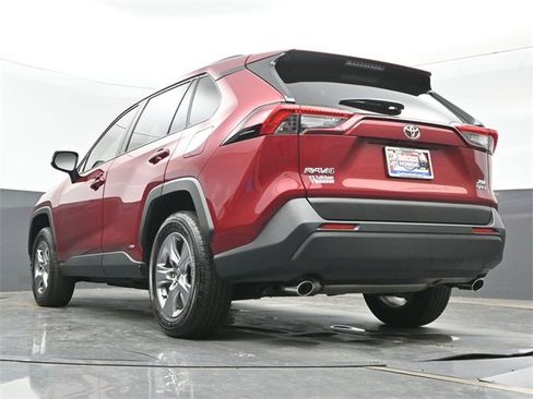 Used 2025 Toyota RAV4 XLE w/ Convenience Package image 25