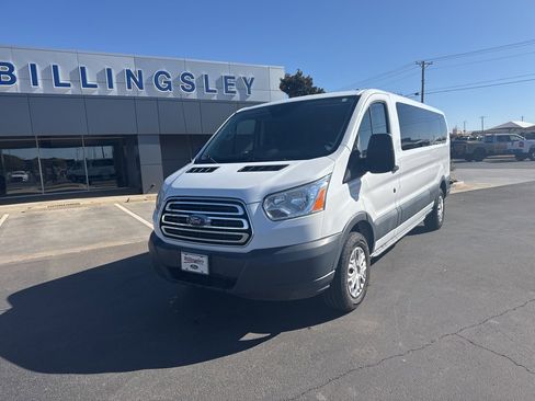 Used 2017 Ford Transit 350 XLT image 2