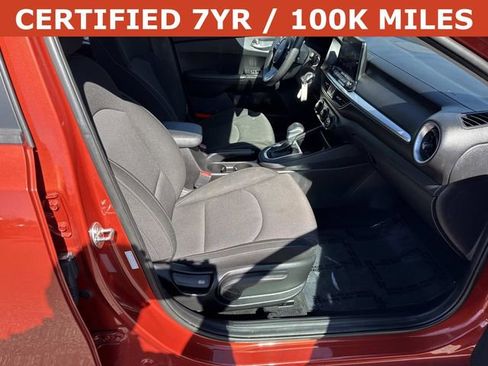 Used 2023 Kia Forte LXS image 9