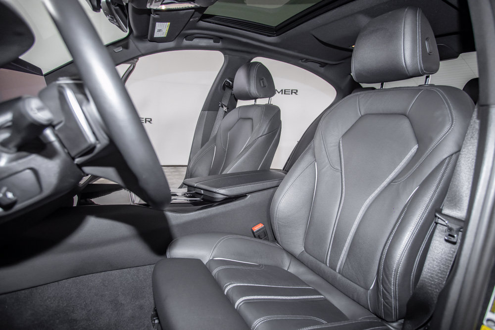 Used 2023 BMW 530i w/ Convenience Package RWD image 13